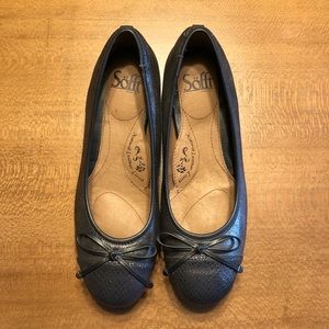 Sofft Pewter Ballet Flats Snake Toe with Bow